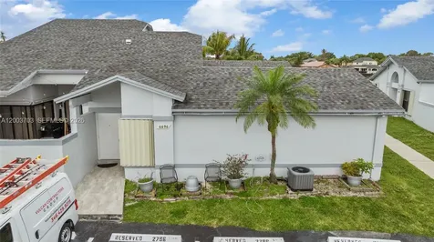 6696 SW 152nd Place Miami FL 33193