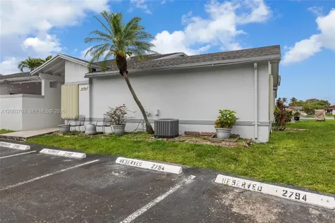 6696 SW 152nd Place Miami FL 33193