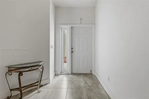 6696 SW 152nd Place Miami FL 33193