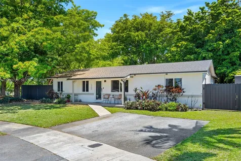1752 S Anhinga Lane Homestead FL 33035