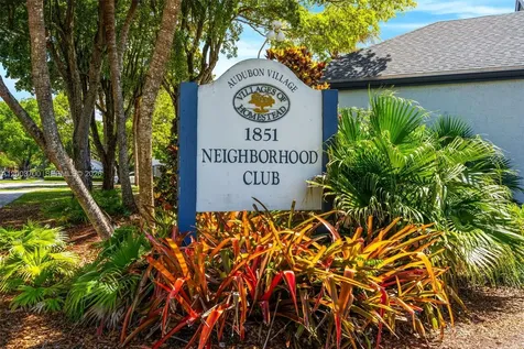 1752 S Anhinga Lane Homestead FL 33035