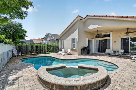 7579 Via Luria Lake Worth FL 33467