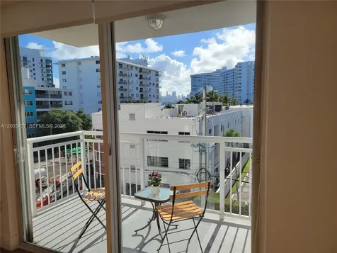 1345 Lincoln Road Miami Beach FL 33139