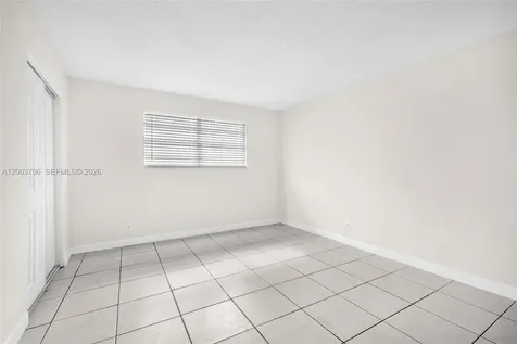 2127 Mckinley Street Hollywood FL 33020