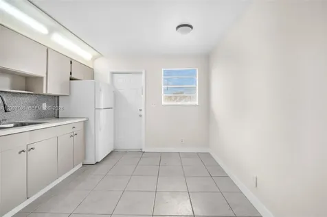 2127 Mckinley Street Hollywood FL 33020