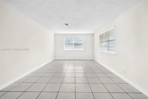 2127 Mckinley Street Hollywood FL 33020