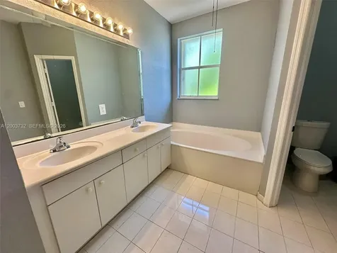 16537 SW 78th Terrace Miami FL 33193