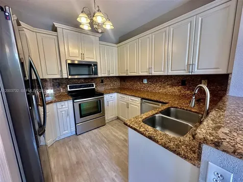 16537 SW 78th Terrace Miami FL 33193