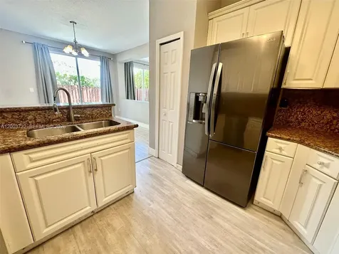 16537 SW 78th Terrace Miami FL 33193