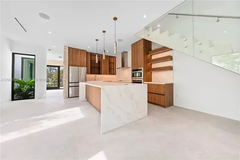 3320 SW 23rd Street Miami FL 33145