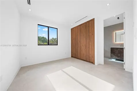 3320 SW 23rd Street Miami FL 33145