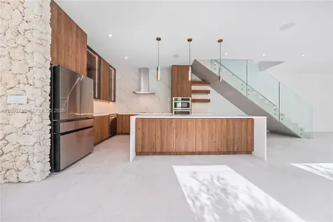 3320 SW 23rd Street Miami FL 33145