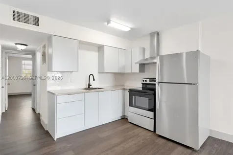 1715 N 16th Avenue Hollywood FL 33020