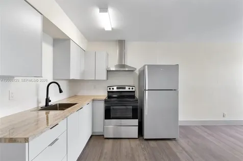 1715 N 16th Avenue Hollywood FL 33020