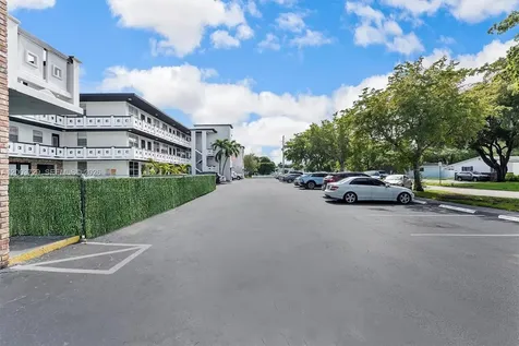1715 N 16th Avenue Hollywood FL 33020