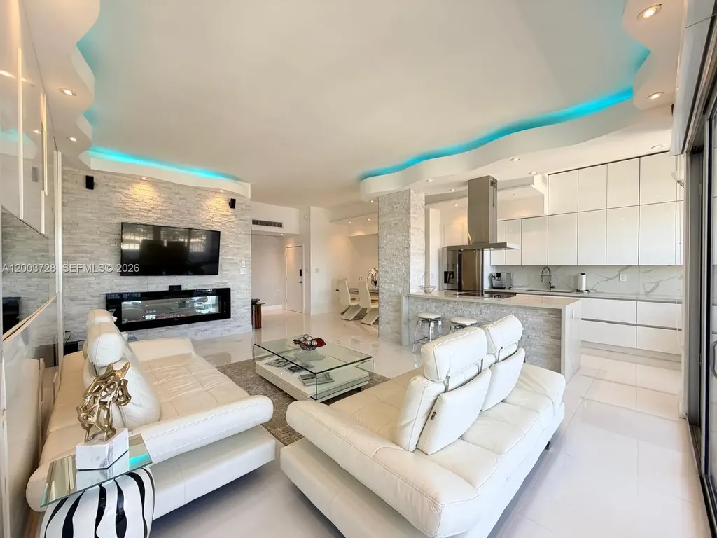 18041 Biscayne Boulevard Aventura FL 33160