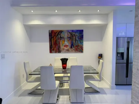 18041 Biscayne Boulevard Aventura FL 33160