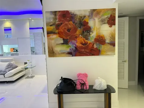 18041 Biscayne Boulevard Aventura FL 33160