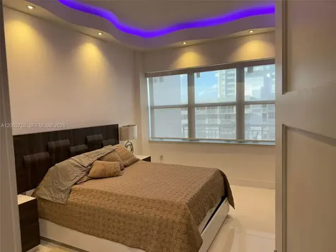 18041 Biscayne Boulevard Aventura FL 33160