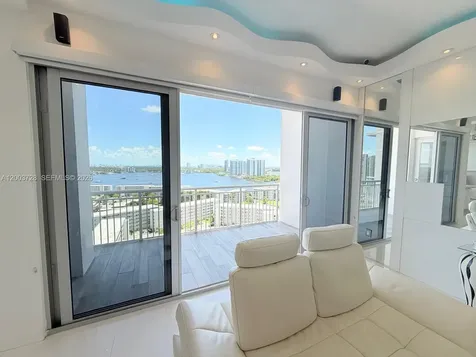 18041 Biscayne Boulevard Aventura FL 33160
