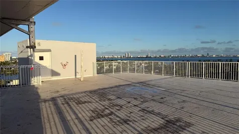 7904 West Drive North Bay Village FL 33141