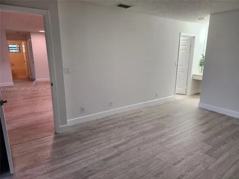 2471 NW 49th Terrace Coconut Creek FL 33063