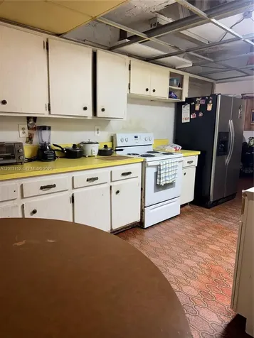 19801 SW 114th Court Miami FL 33157