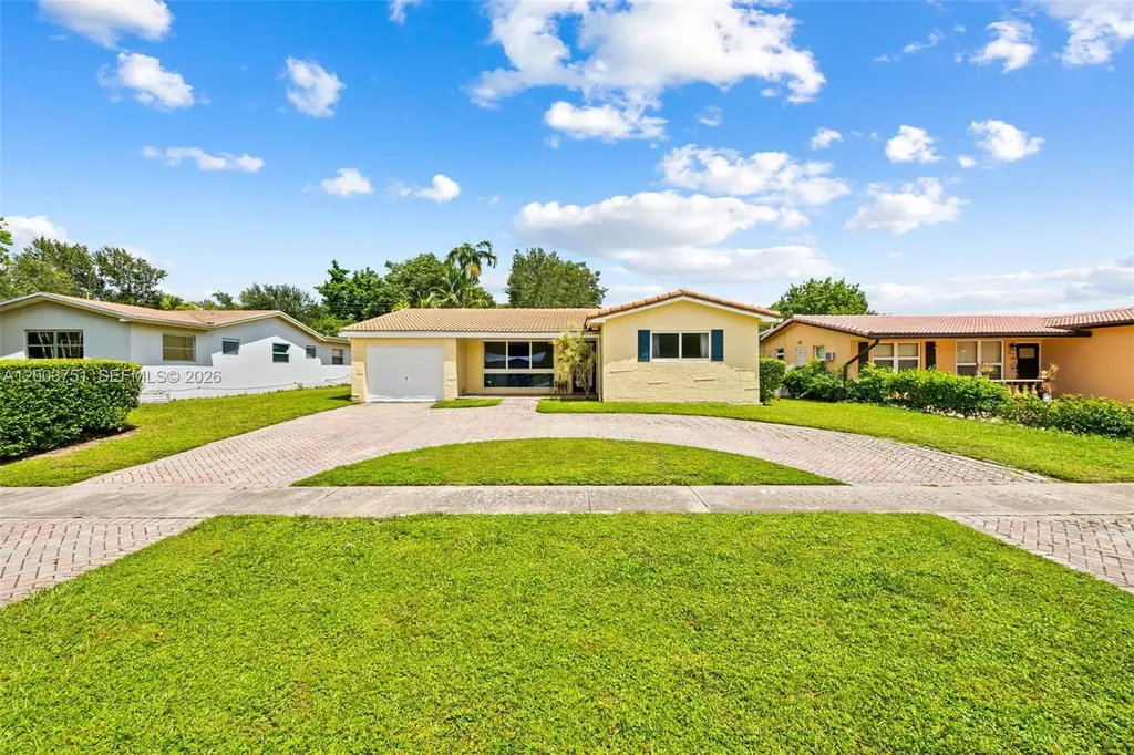 1925 N 39th Avenue Hollywood FL 33021