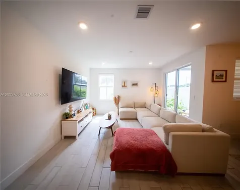 138 SW 171st Way Pembroke Pines FL 33027