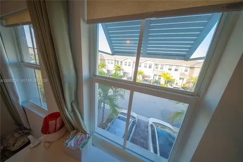 138 SW 171st Way Pembroke Pines FL 33027