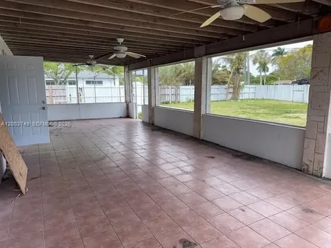 105 NE 17th Street Homestead FL 33030