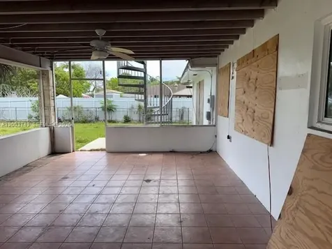 105 NE 17th Street Homestead FL 33030