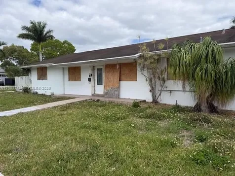 105 NE 17th Street Homestead FL 33030