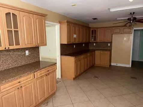 105 NE 17th Street Homestead FL 33030