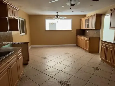 105 NE 17th Street Homestead FL 33030