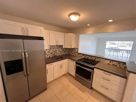 15221 NE 6th Avenue Miami FL 33162