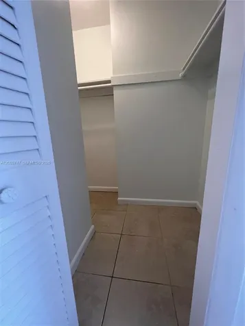 15221 NE 6th Avenue Miami FL 33162