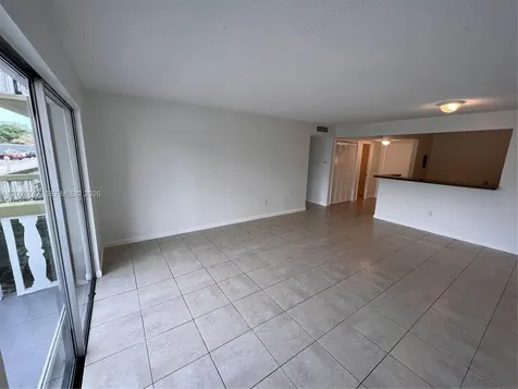 15221 NE 6th Avenue Miami FL 33162