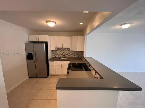 15221 NE 6th Avenue Miami FL 33162