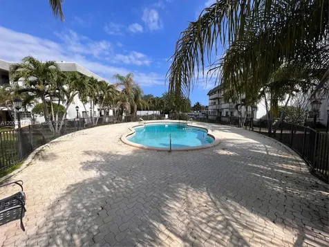 15221 NE 6th Avenue Miami FL 33162