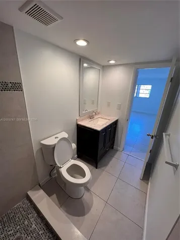 15221 NE 6th Avenue Miami FL 33162