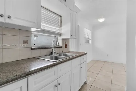 1101 SW 17th Avenue Miami FL 33135