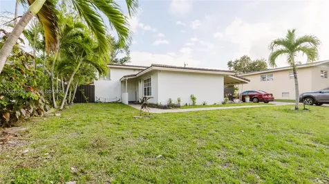 1300 NE 204th Street Miami FL 33179