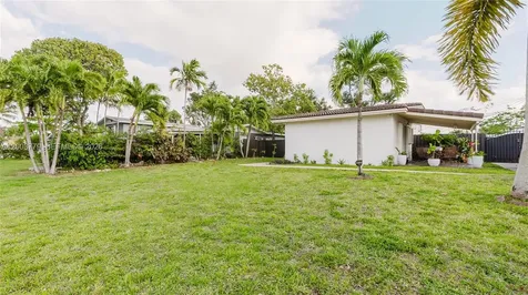 1300 NE 204th Street Miami FL 33179
