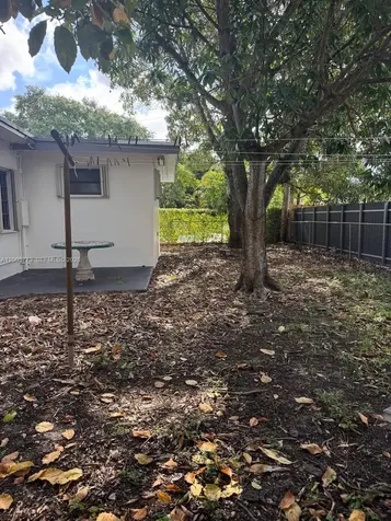 5260 SW 2nd Street Miami FL 33134