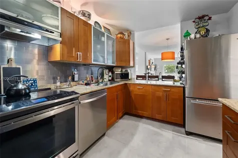 100 Edgewater Drive Coral Gables FL 33133