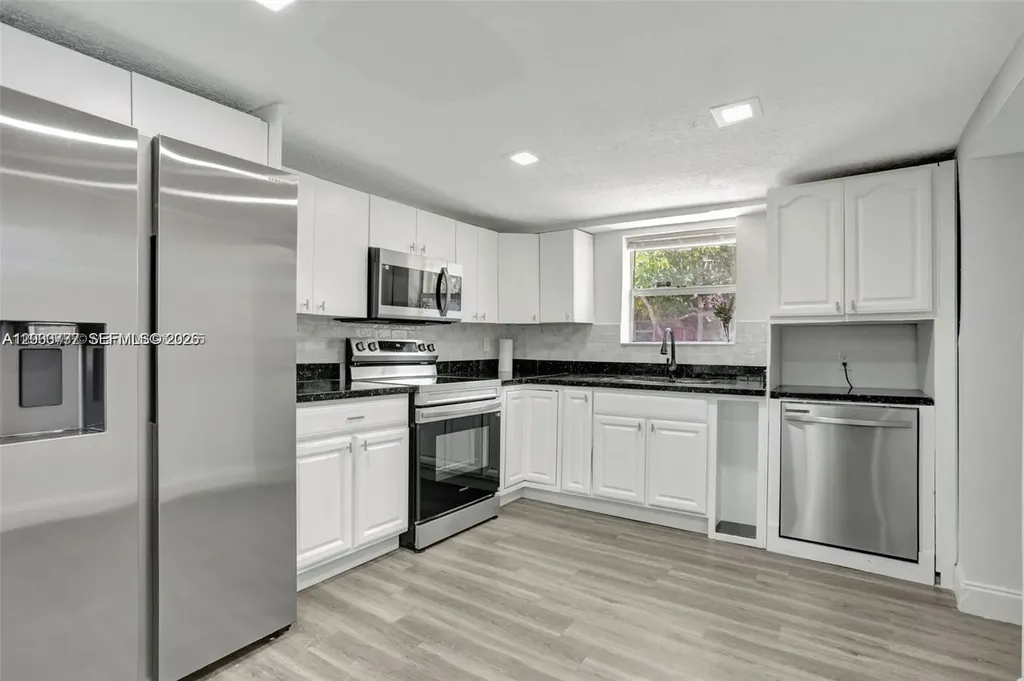 2701 NW 18th Terrace Oakland Park FL 33311