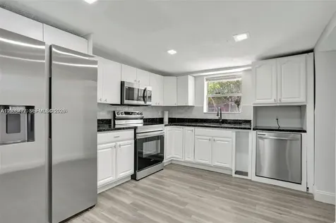 2701 NW 18th Terrace Oakland Park FL 33311