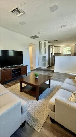 2701 NW 18th Terrace Oakland Park FL 33311