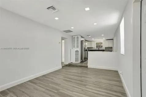 2701 NW 18th Terrace Oakland Park FL 33311